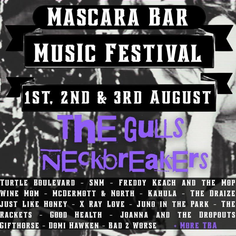 LIVE MUSIC